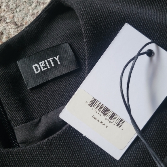 NWT DEITY New‎ York Black Sleeveless Cut-Out Mini A-line Minimalist Dress Size 8 - Picture 10 of 11